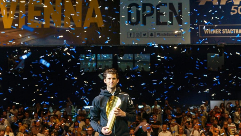 Siegerehrung des Einzelfinales zwischen Dominic Thiem/AUT und Diego Schwartzman/ARG (Erste Bank Open 500 in der Wiener Stadthalle); Copyright: e|motion/Bildagentur Zolles KG/Christian Hofer, 27.10.2019
  
Die Fotos sind zur redaktionellen Verwendung für die mediale Ankündigung bzw. Berichterstattung über die Erste Bank Open 500 in der Erste Bank Wiener Stadthalle freigegeben und stehen unter Angabe der Quelle und Urheberrechte (© e|motion/Bildagentur Zolles KG/Christian Hofer) ausschließlich für diesen Zweck honorarfrei zur Verfügung.
The pictures have been approved for editorial use and are available free of charge if they are used for announcements and coverage in the press and media for the „Erste Bank Open 500“ at the Erste Bank Wiener Stadthalle, quoting the source and copyright (© e|motion/Bildagentur Zolles KG/Christian Hofer).